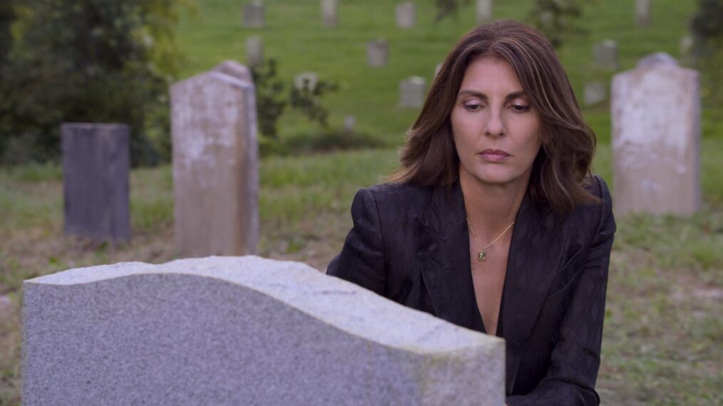 Gina Bellman in 'Leverage: Redemption'