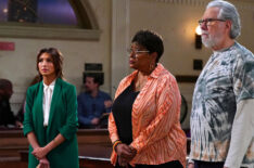 India de Beaufort as Olivia, Marsha Warfield as Roz, John Larroquette as Dan Fielding in 'Night Court' Season 2 Episode 1