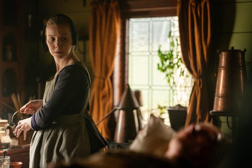 Lauren Lyle in 'Outlander'