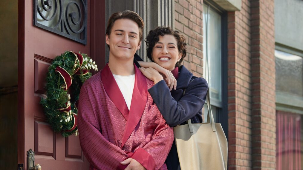 'Sealed with a List': Katie Findlay & Evan Roderick Preview New Year's ...