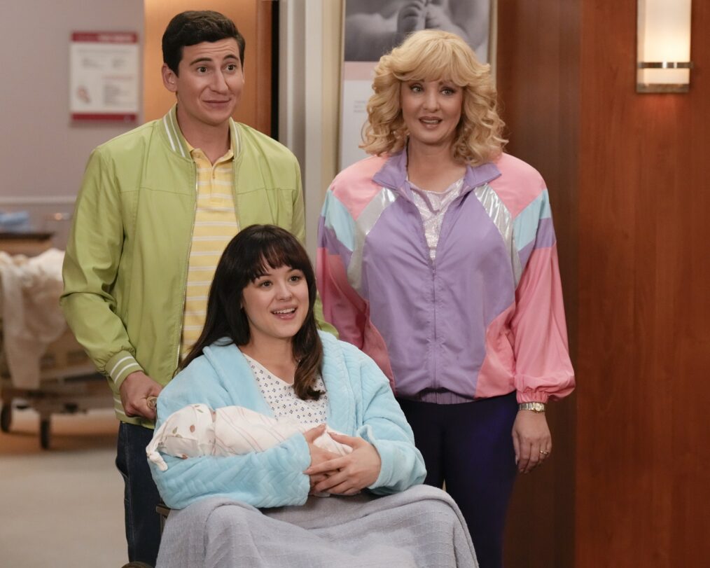 Sam Lerner, Hayley Orrantia, and Wendi McLendon-Covey in 'The Goldbergs'