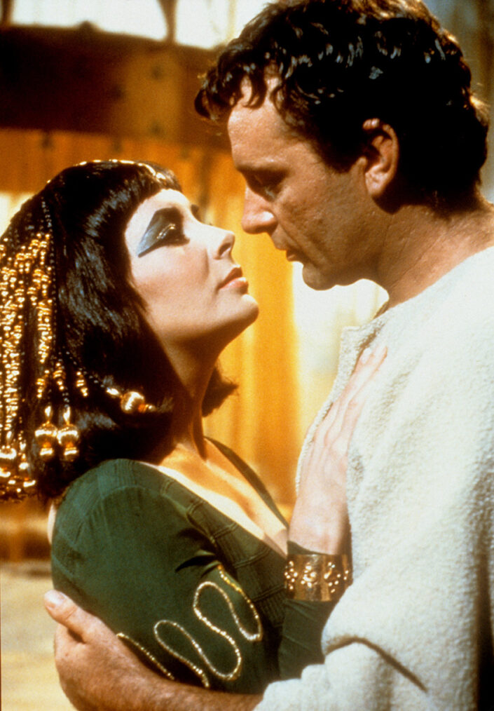 Elizabeth Taylor and Richard Burton in Cleopatra