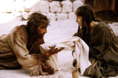 Jim Caviezel and Sabrina Impacciatore in 'The Passion of The Christ'
