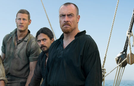Tom Hopper, Luke Arnold, Toby Stephens in 'Black Sails' Season 3