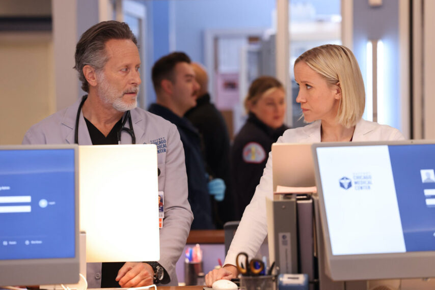 Steven Weber as Dr. Dean Archer, Jessy Schram as Dr. Hannah Asher in 'Chicago Med' - Season 9