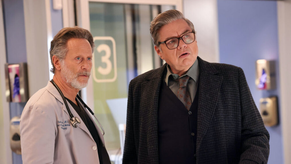 Steven Weber as Dr. Dean Archer, Oliver Platt as Dr. Daniel Charles in 'Chicago Med' - Season 9