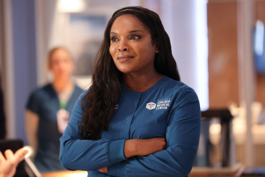 Marlyne Barrett as Maggie Lockwood in 'Chicago Med' - Season 9