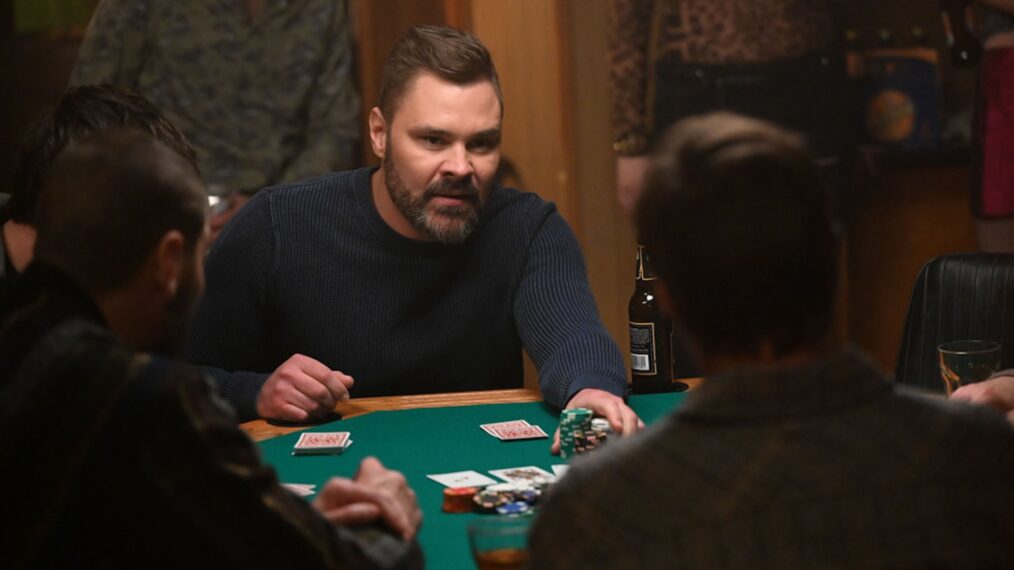 Patrick John Flueger as Adam Ruzek playing poker in 'Chicago P.D.' - Season 11, Episode 2