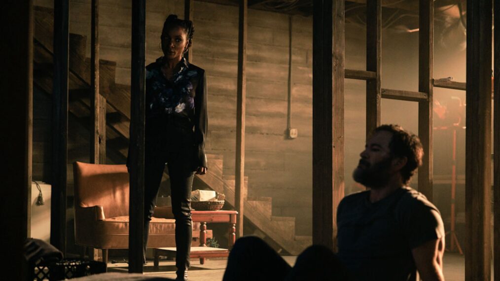 Shanola Hampton as Gabi Mosely, Mark-Paul Gosselaar as Sir in 'Found' Season 1 Episode 11