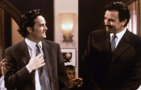 Courteney Cox, Matthew Perry, Tom Selleck in 'Friends' Season 6, 'The One With The Proposal, Part I'