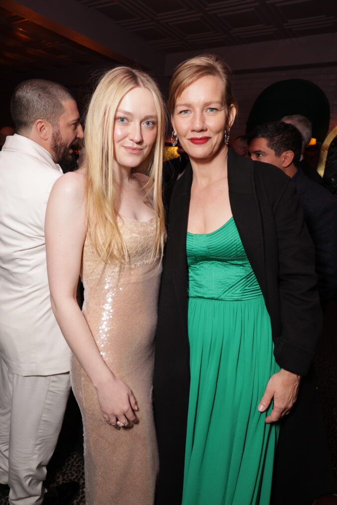 Dakota Fanning and Sandra Hüller at the 2024 Golden Globes