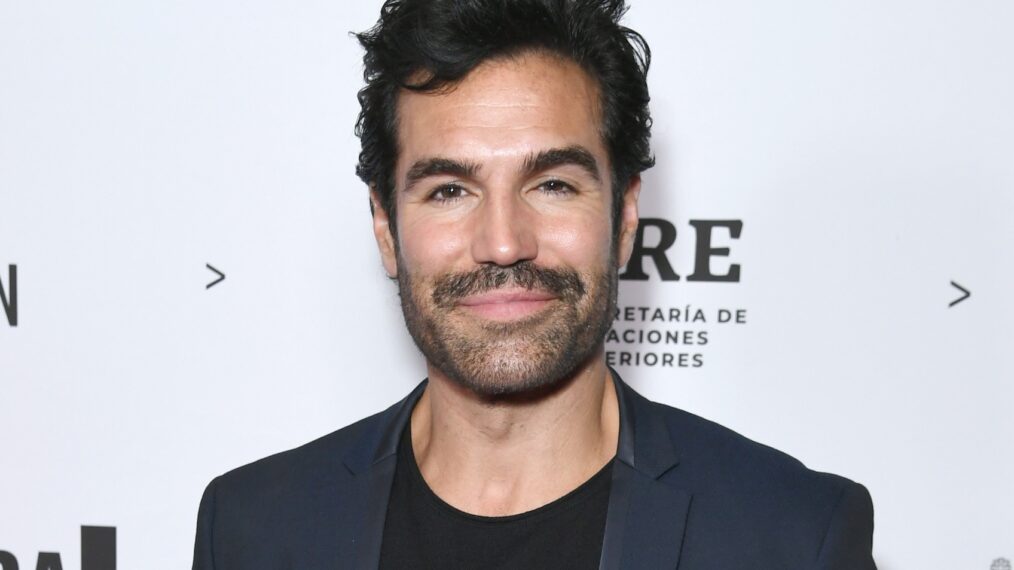 Jordi Vilasuso on red carpet