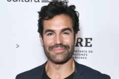 Jordi Vilasuso on red carpet