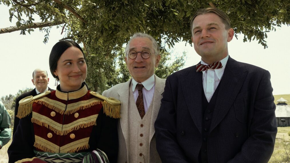 Lily Gladstone, Robert De Niro y Leo DiCaprio en 'Los asesinos de la luna de flores'