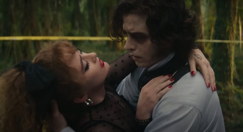 Kathryn Newton and Cole Sprouse in 'Lisa Frankenstein'