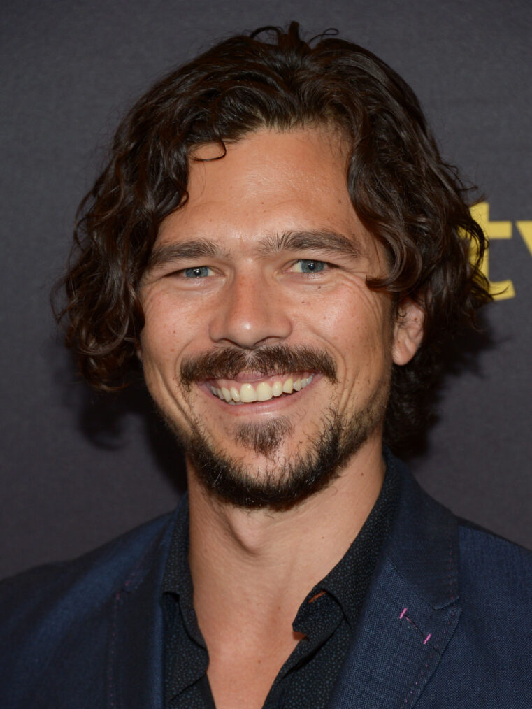 Luke Arnold