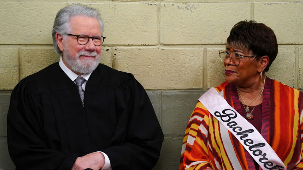 John Larroquette as Dan Fielding, Marsha Warfield as Roz Russell in 'Night Court' Season 2 Episode 1