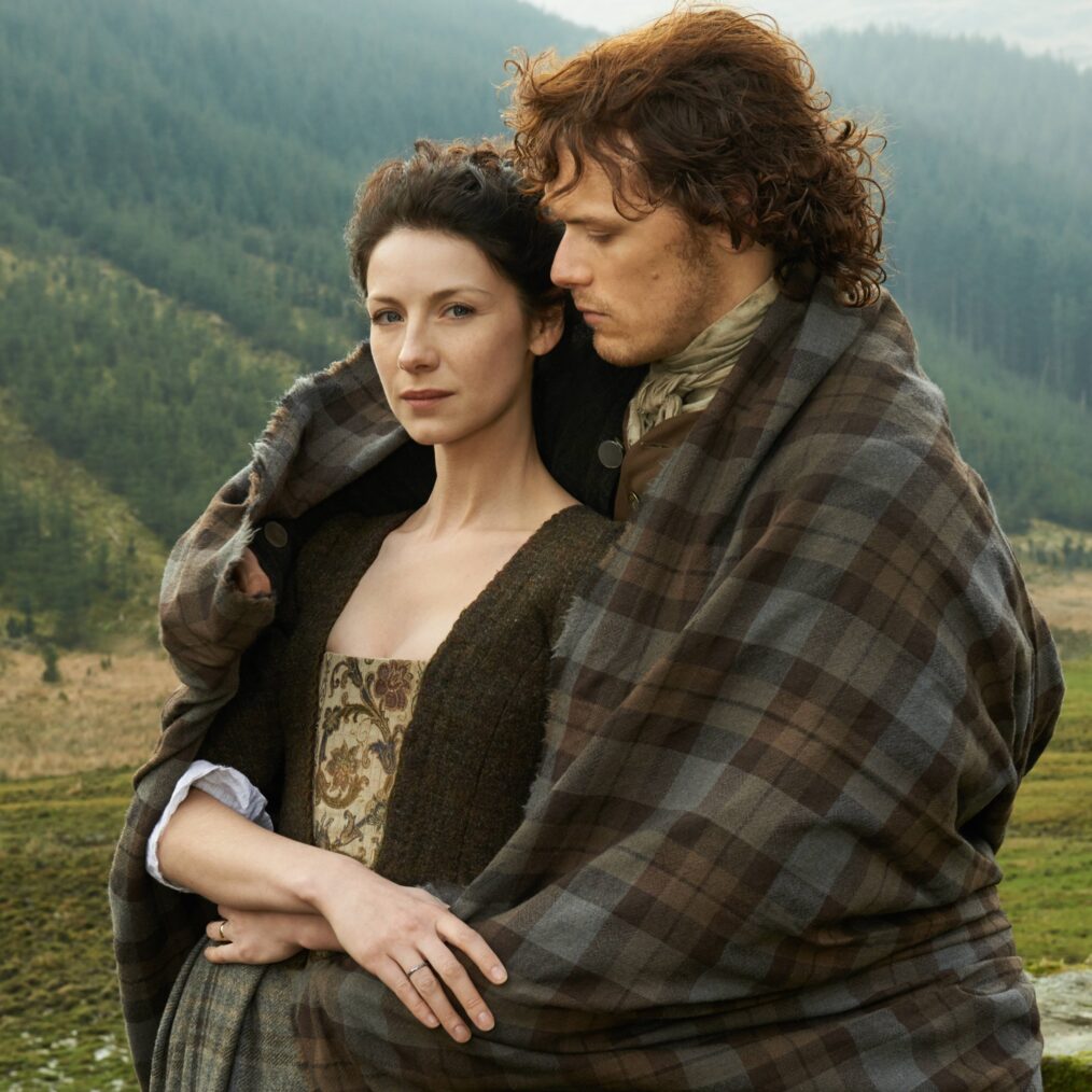 Caitriona Balfe and Sam Heughan in 'Outlander' Season 1