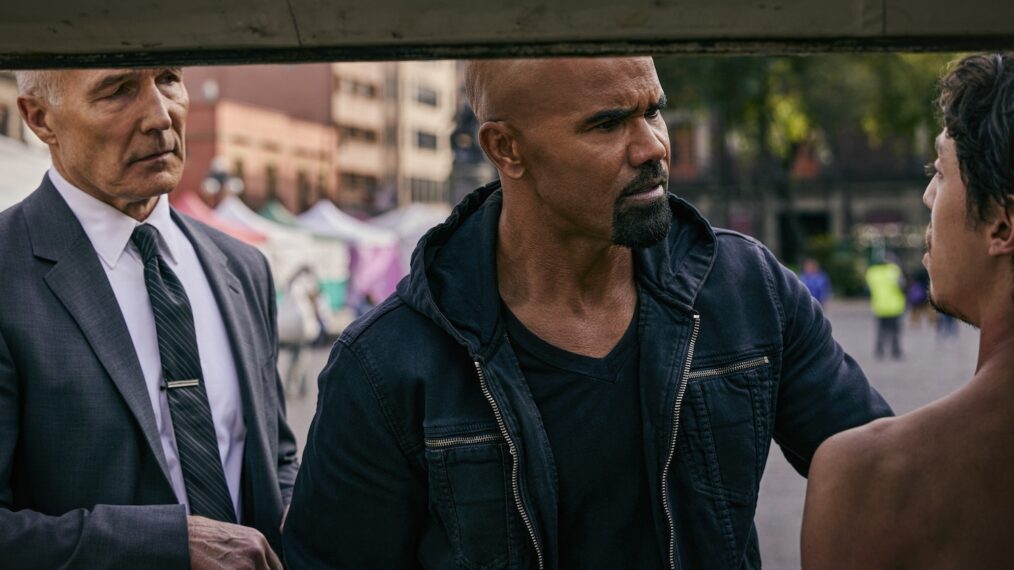 Patrick St. Esprit as Commander Robert Hicks and Shemar Moore as Daniel 'Hondo' Harrelson in 'S.W.A.T.' - Season 7 Premiere - 'The Promise'