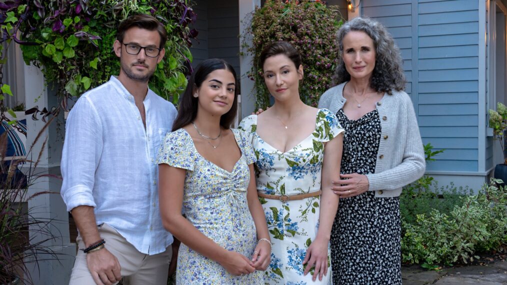Evan Williams, Sadie LaFlamme-Snow, Chyler Leigh y Andie MacDowell para la segunda temporada de 'The Way Home'