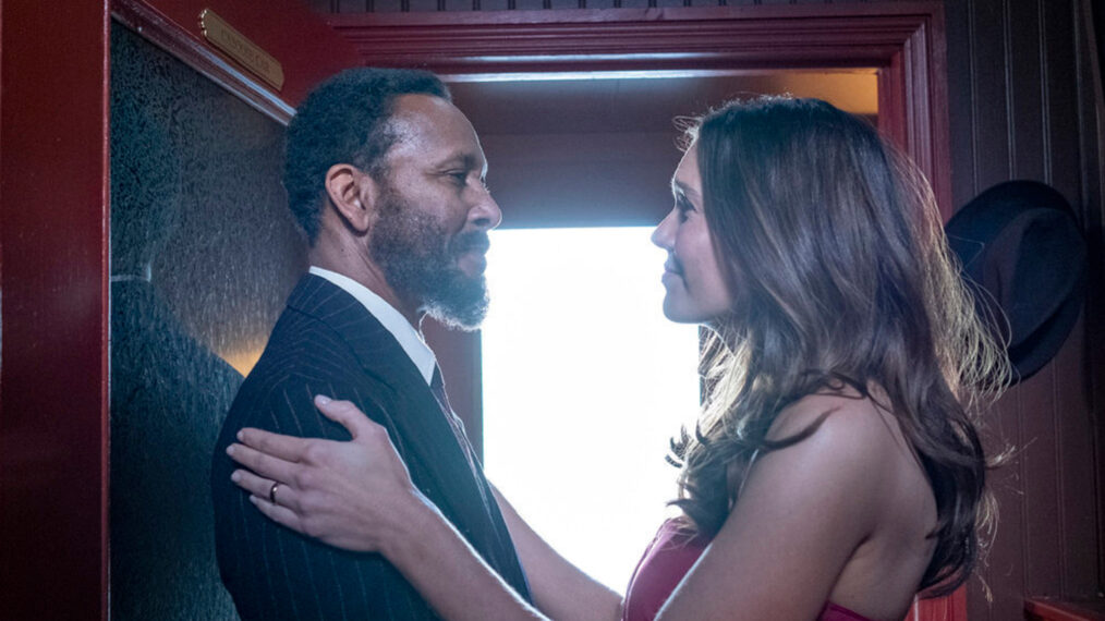 Ron Cephas Jones as William and Mandy Moore as Rebecca in 'This Is Us' - Season 6