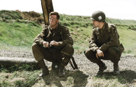 Damian Lewis, Ron Livingston in Band of Brothers