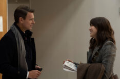 Scott Foley and Melissa Benoist in 'Girls On The Bus'