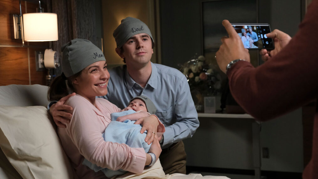 Paige Spara and Freddie HIghmore in 'The Good Doctor'