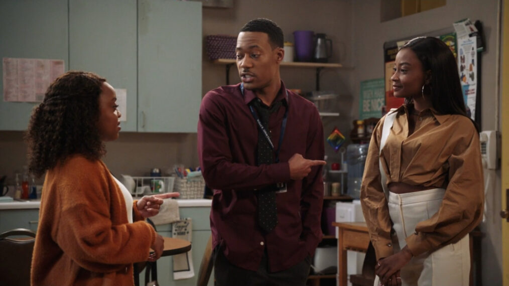 Quinta Brunson, Tyler James Williams & Iyana Halley in 'Abbott Elementary'