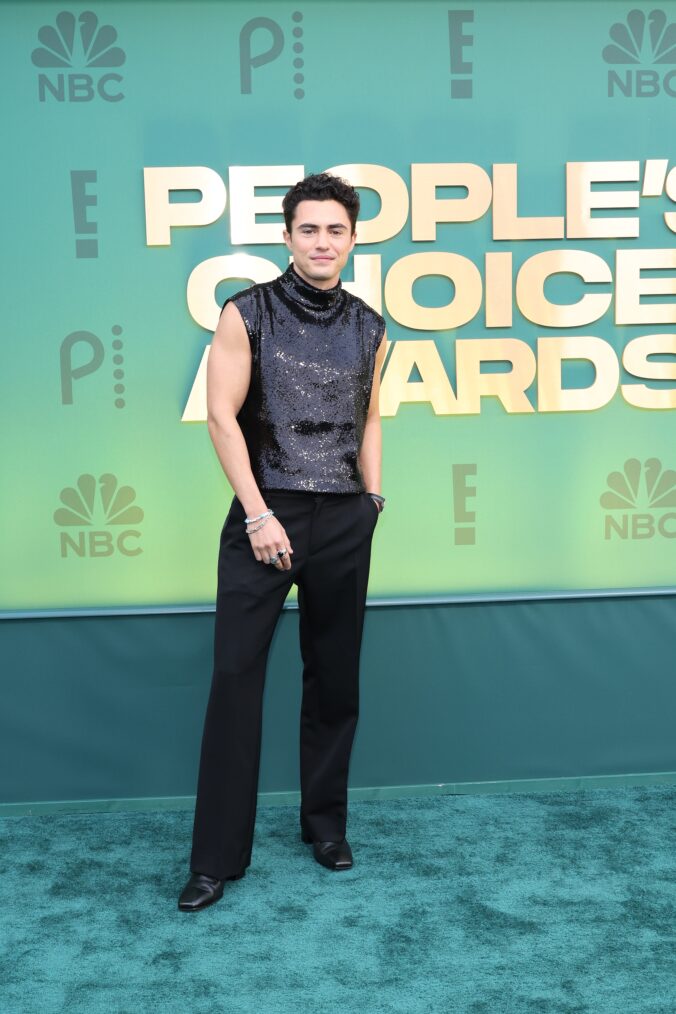 Darren Barnet attends the 2024 People's Choice Awards