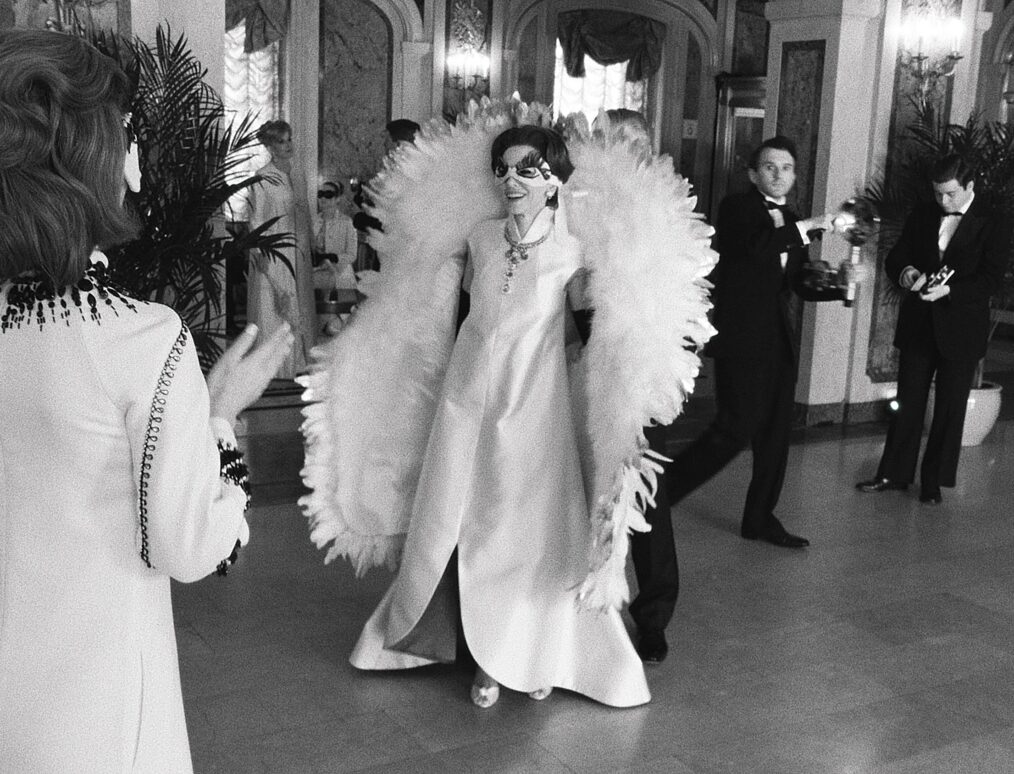 Naomi Watts as Babe Paley in 'Feud: Capote Vs. The Swans'
