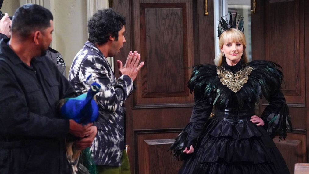 Kunal Nayyar as Martini, Melissa Rauch as Abby Stone in 'Night Court' - Season 2, Episode 6