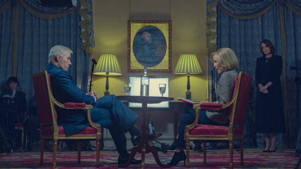 Rufus Sewell and Gillian Anderson in Netflix's Scoop
