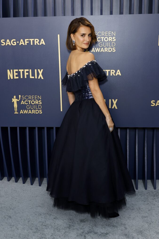 Penélope Cruz at the 2024 SAG Awards