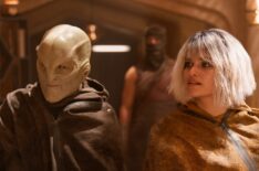 Elias Toufexis as L'ak and Eve Harlow as Malinne Ravel — 'Star Trek: Discovery' Season 5