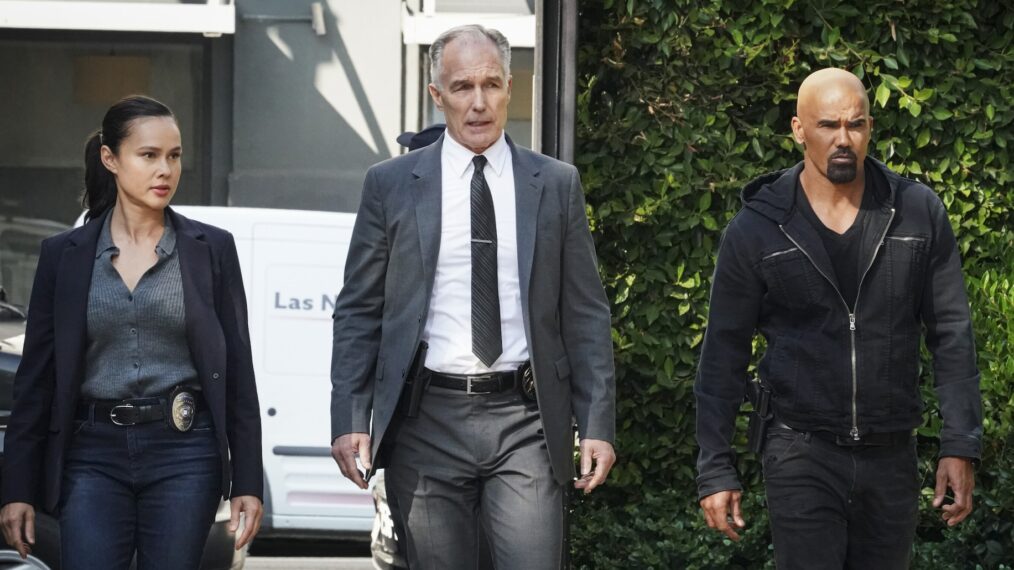 Anna Enger Ritch as Powell, Patrick St. Esprit as Commander Robert Hicks, and Shemar Moore as Daniel 