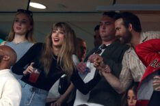 Taylor Swift with Sophie Turner and Ryan Reynolds