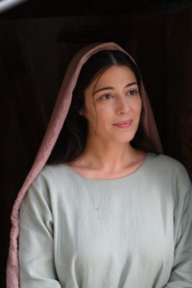 Elizabeth Tabish in 'The Chosen'