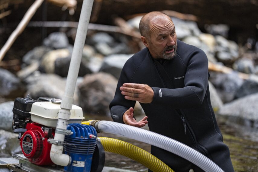 DAVE TURIN SETTING UP A DREDGE TO HUNT FOR GOLD IN OREGON