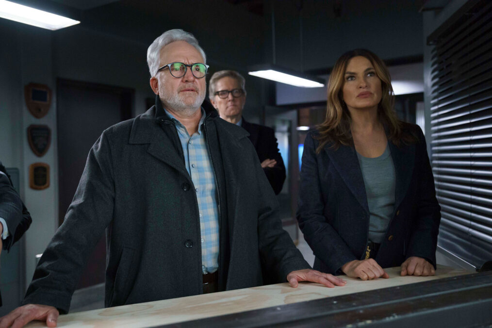 Bradley Whitford as Pence Humphreys, Mariska Hargitay as Captain Olivia Benson in Law & Order: Special Victims Unit - King of the Moon'