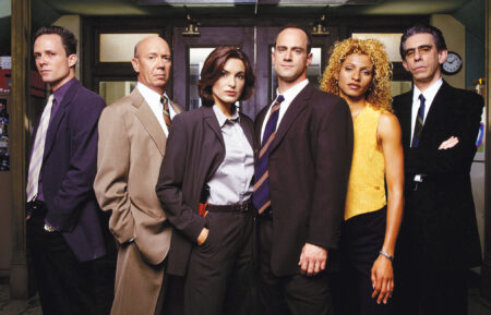 Dean Winters as Detective Brian Cassidy, Dann Florek as Captain Donald Cragen, Mariska Hargitay as Detective Olivia Benson, Christopher Meloni as Detective Elliot Stabler, Michelle Hurd as Detective Monique Jefferies, Richard Belzer as Detective John Munch in Law & Order: Special Victims Unit - Season 1