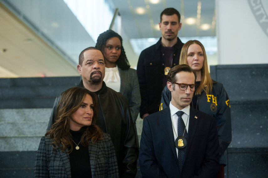 Mariska Hargitay as Captain Olivia Benson, Ice T as Sgt. Odafin 'Fin' Tutuola, Aimé Donna Kelly as Capt. Curry, Octavio Pisano as Det. Joe Velasco, Josh Cooke as FBI SAC Harrison Clay, Jordana Spiro as FBI Special Agent Shannah Sykes in Law & Order: Special Victims Unit - 'Zone Rouge'