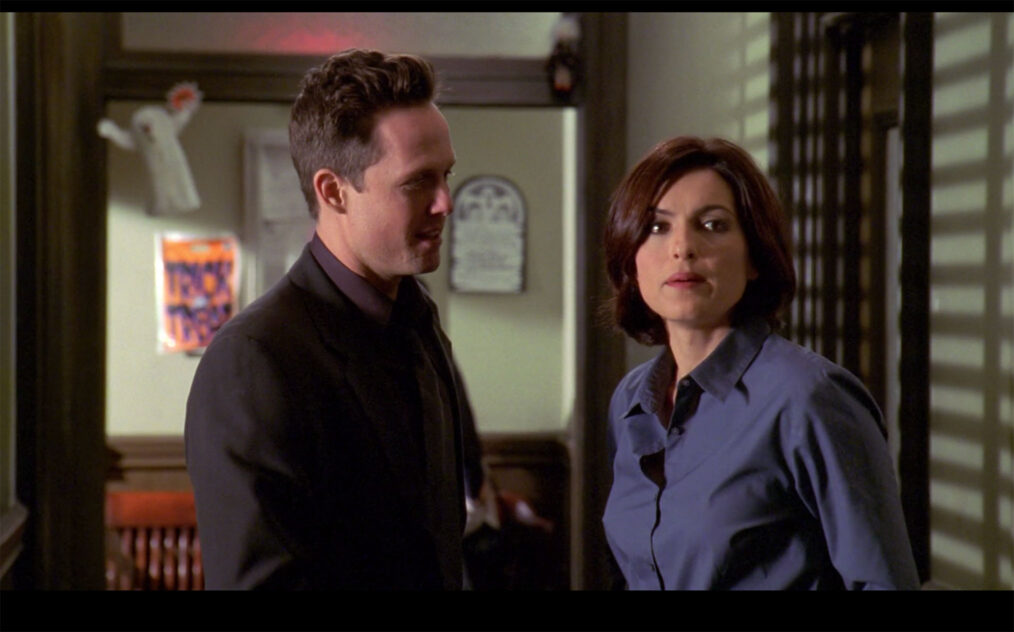 Dean Winters and Mariska Hargitay in Law & Order: Special Victims Unit