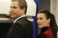 Michael Weatherly as Special Agent Tony DiNozzo and Cote de Pablo as Probationary NCIS Agent Ziva David on NCIS