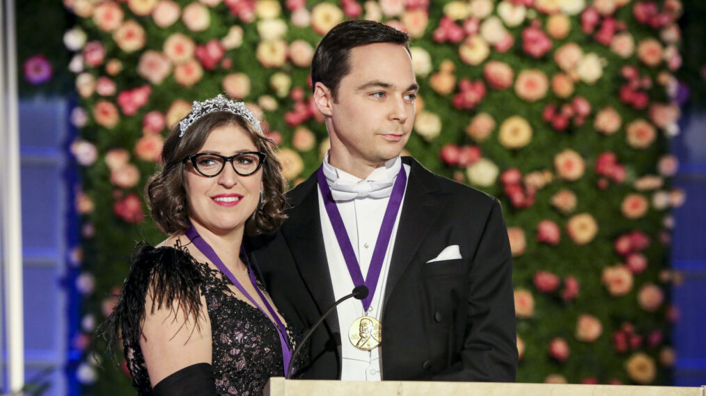 Mayim Bialik and Jim Parsons in 'The Big Bang Theory'