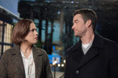 Erin Krakow and Robert Buckley in 'Blind Date Book Club'