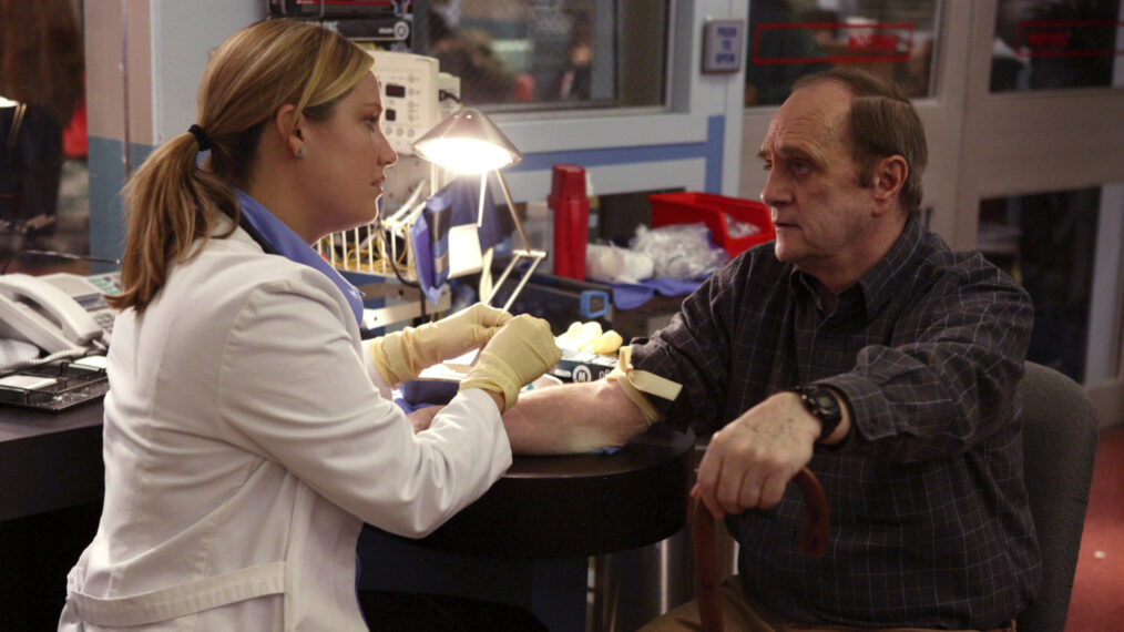 Sherry Stringfield as Susan Lewis and Bob Newhart as Ben Hollander in 'ER'