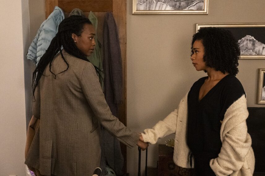 Fedna Jacquet as Charlotte and Roxy Sternberg as Special Agent Sheryll Barnes — 'FBI: Most Wanted' Season 5 Episode 4