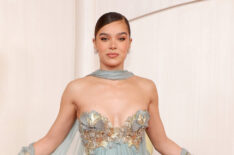 Hailee Steinfeld attends the 96th Annual Academy Awards