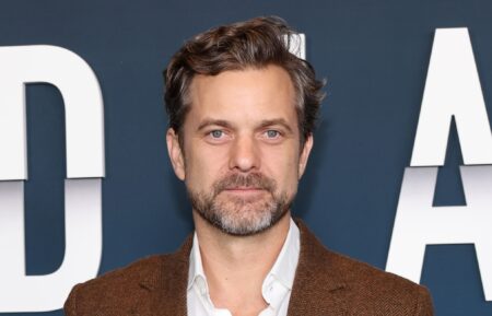 Joshua Jackson on red carpet